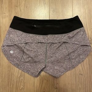 Lululemon Speed Up Low-Rise Lined Short 2.5”, size 4
